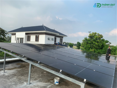 Thi công lắp đặt hệ thống điện mặt trời Hybrid  cho hộ gia đình tại Kim Thành - Hải Dương công suất 12KW